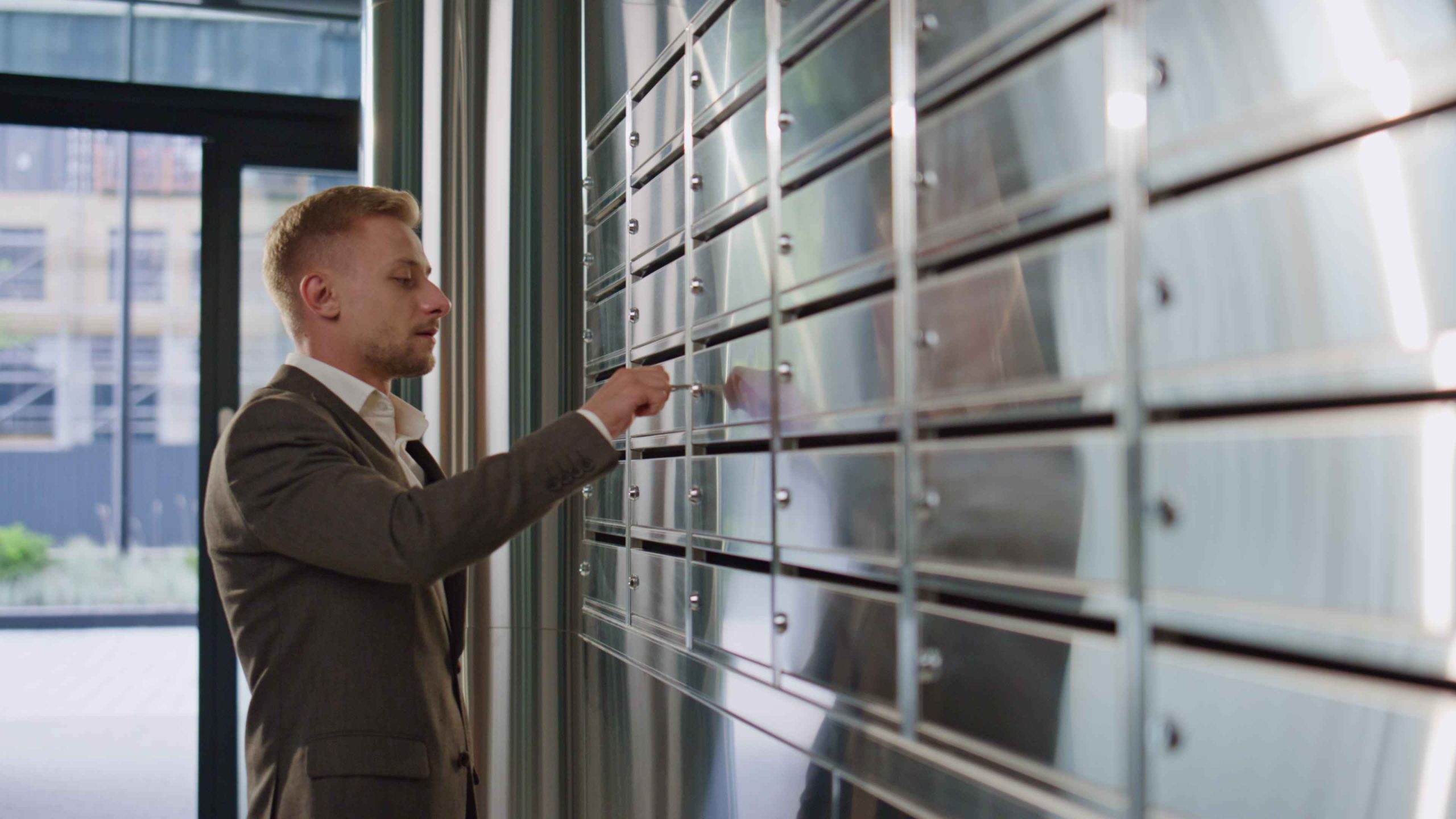 Secure Storage Practices for Digital Mail: