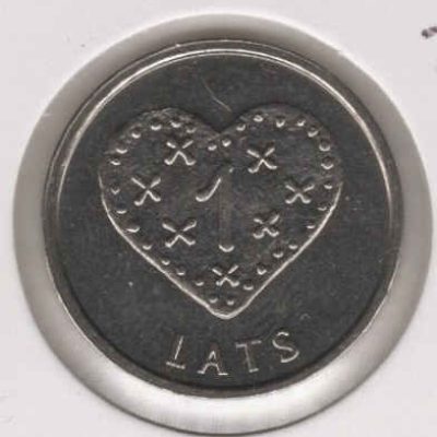 Latvia_1-Lats_2011_Gingerbread-heart_a.jpg