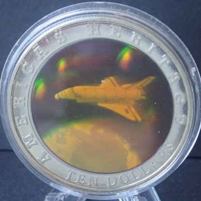 Liberia_10-Dollars_2002_Space-Shuttle_Hologram_a.jpg