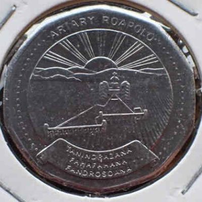 Madagascar_20-Ariary_1999_KM24_2_a.jpg