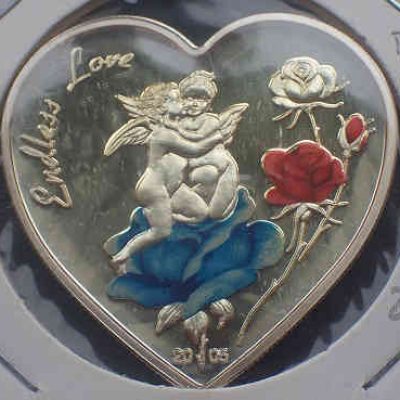 Mariana-Islands_5-Dollars-2005_Heart_a.jpg
